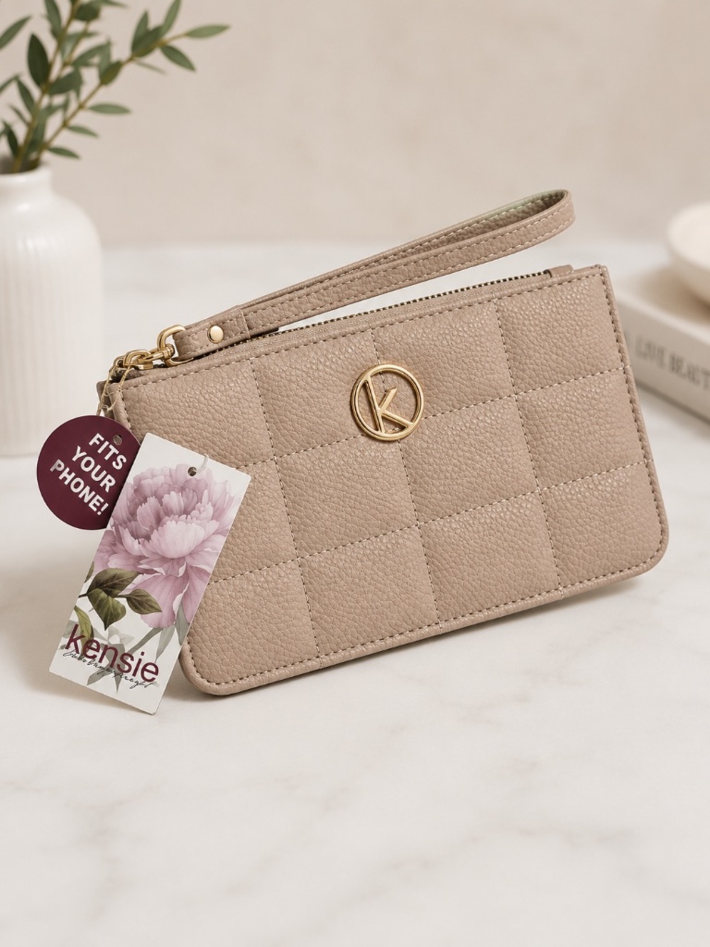 Kensie NWT Taupe Quilted Wristlet Clutch Pebbled PU Phone Pouch Zip Wallet
